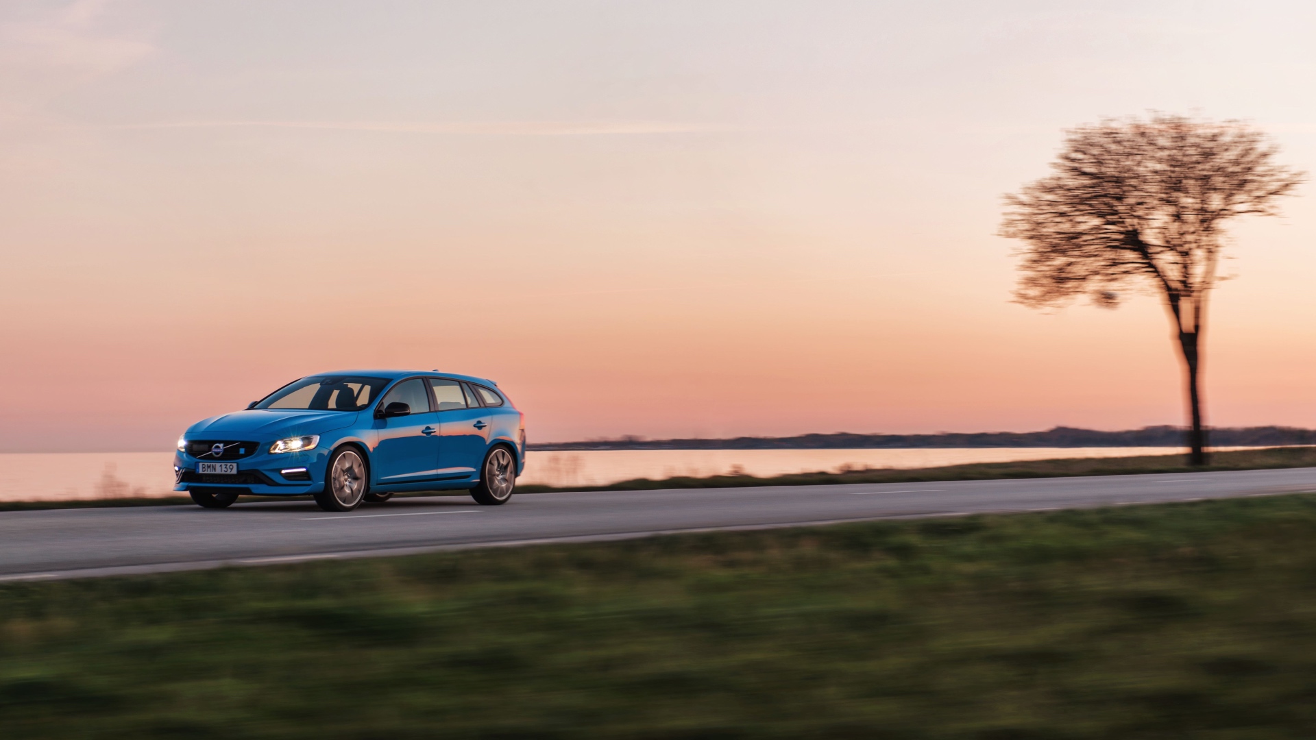 Volvo_V60_Polestar(2)