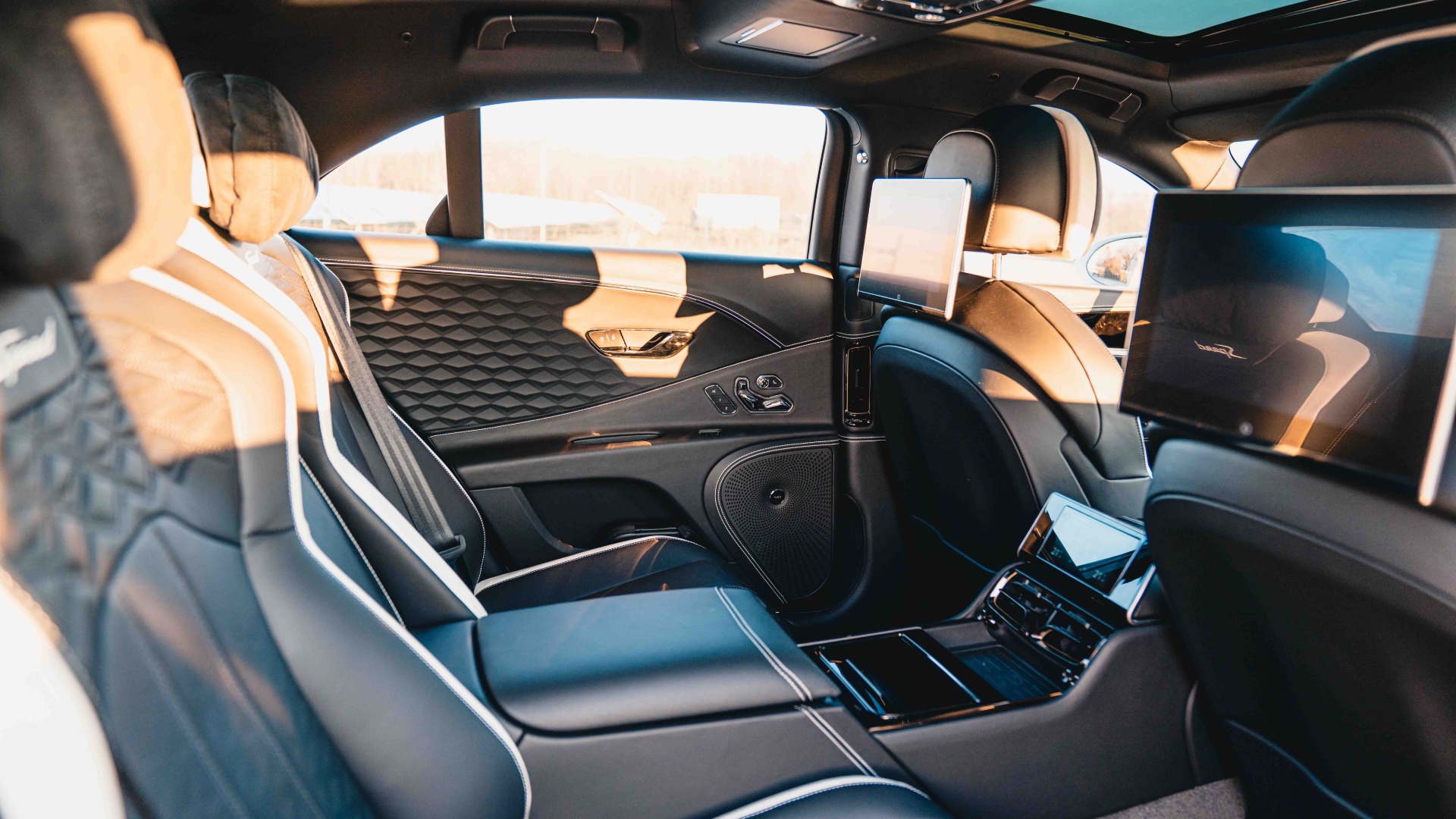 bentley-flying-spur-speed-2026-prova-16 bentley-flying-spur-speed-2026-prova-16