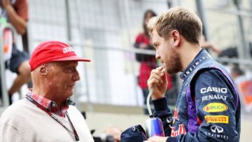 Niki Lauda, campione del mondo di F1 nel 1975, 1977 e 1984, con Sebastian Vettel, che ha vinto quattro Mondiali consecutivi dal 2010 al 2013