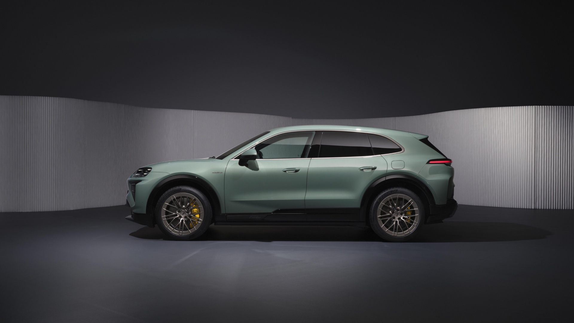 porsche-cayenne-electric-turbo-prova-33