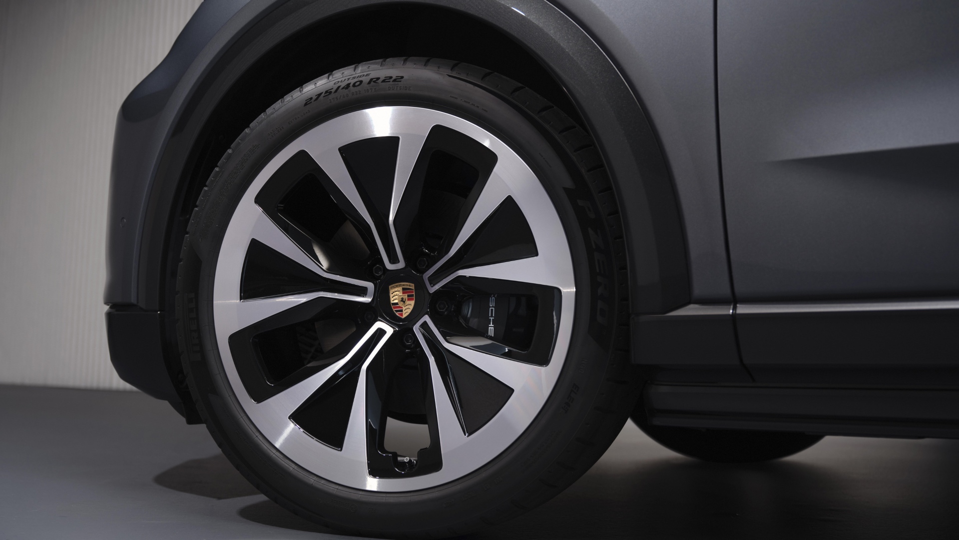 porsche-cayenne-electric-turbo-prova-37