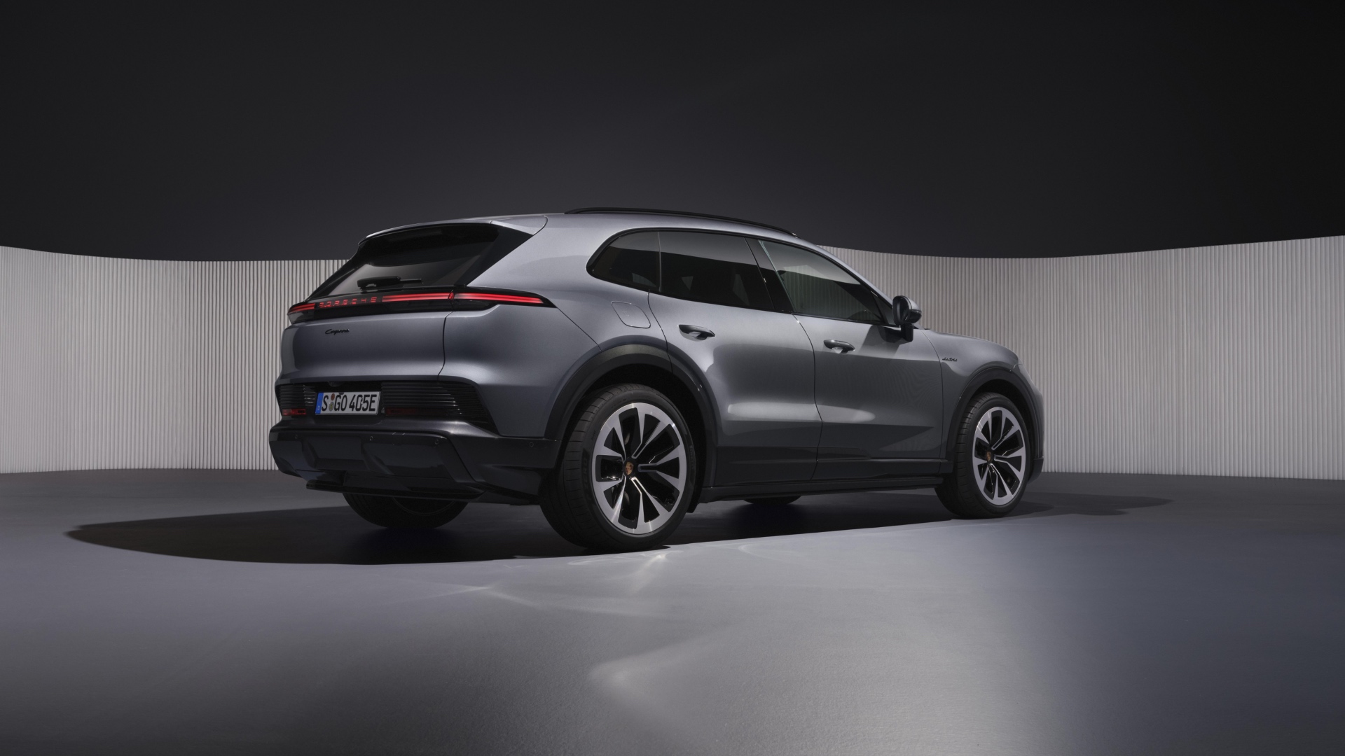 porsche-cayenne-electric-turbo-prova-42