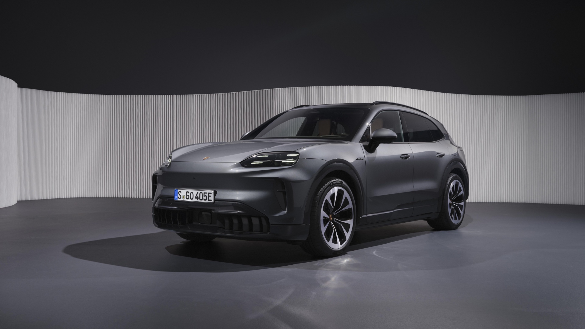 porsche-cayenne-electric-turbo-prova-43