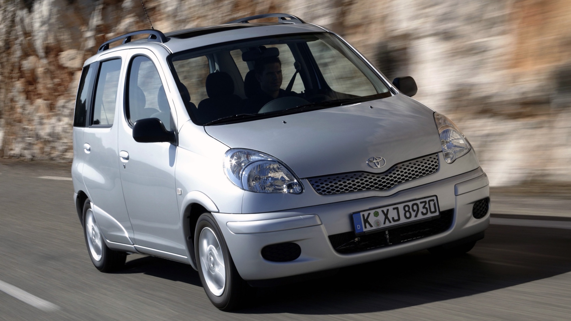 toyota_yaris_verso_252