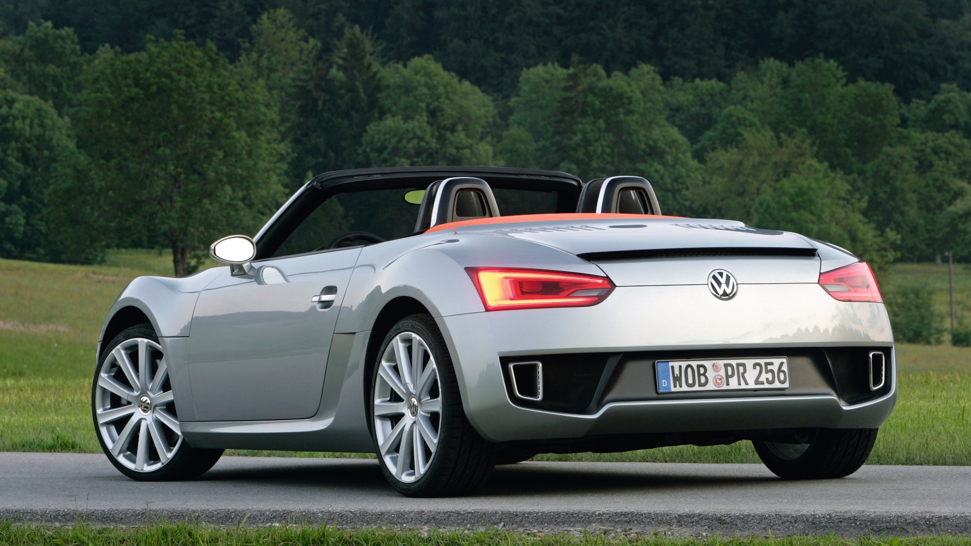 volkswagen-concept-bluesport-diesel-1