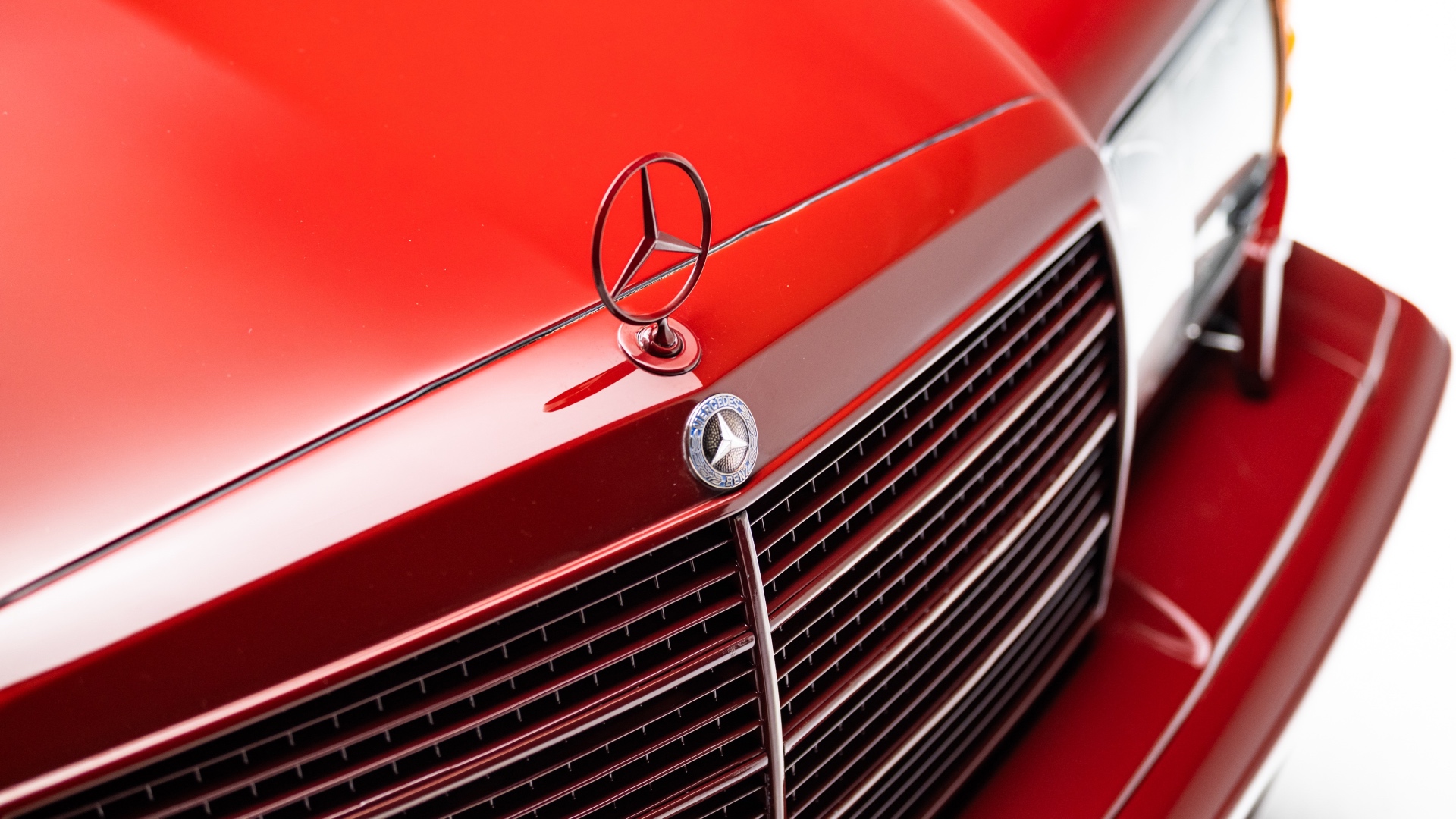 1983-Mercedes-Benz-500-SEL-6-0-AMG--Red-Baron-_1420272