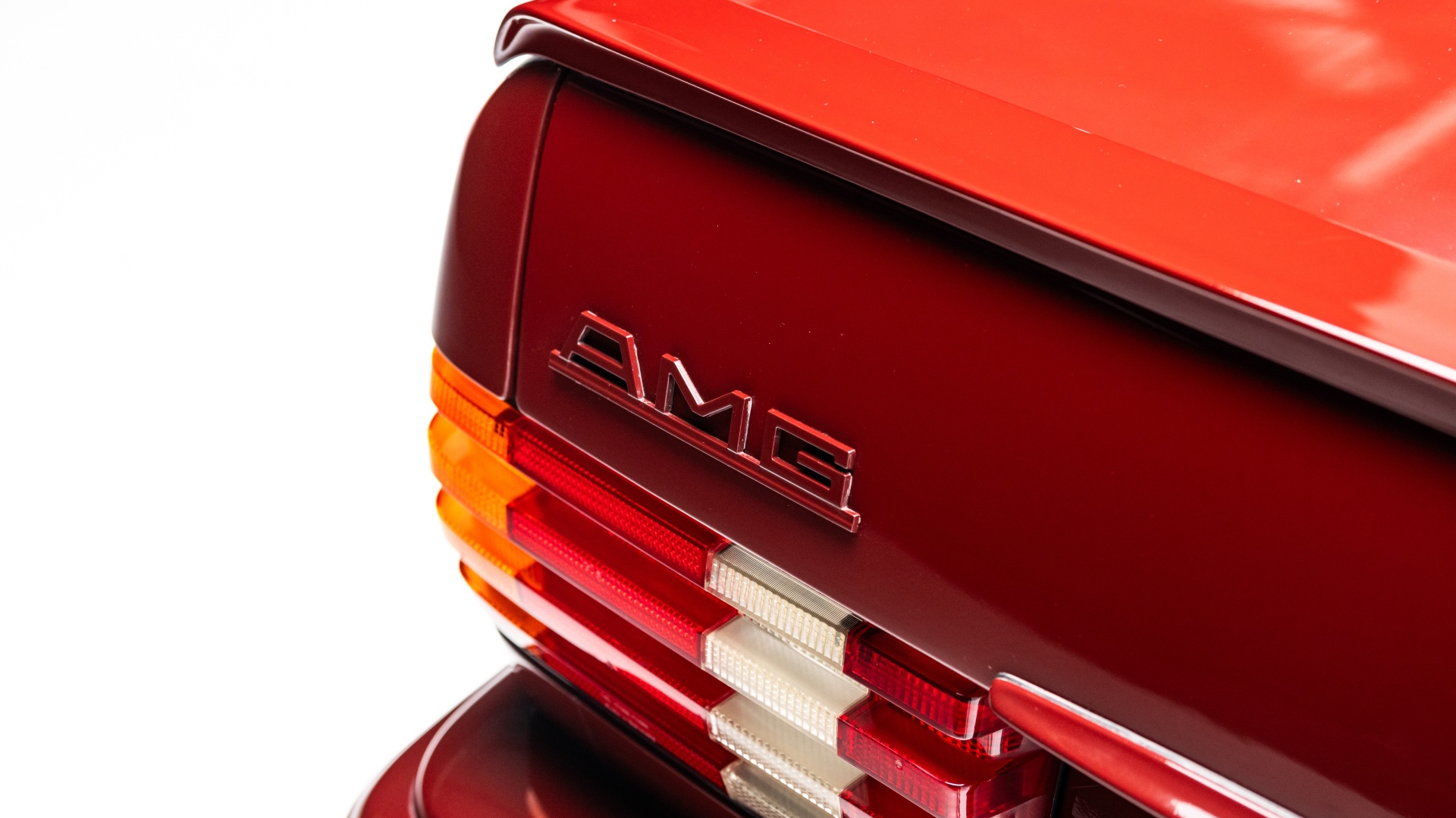 1983-Mercedes-Benz-500-SEL-6-0-AMG--Red-Baron-_1420302