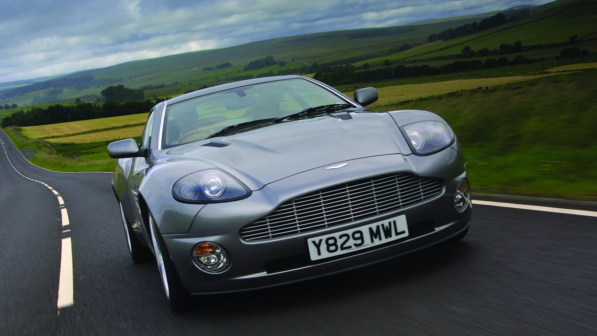 Aston Martin Vanquish (2001)