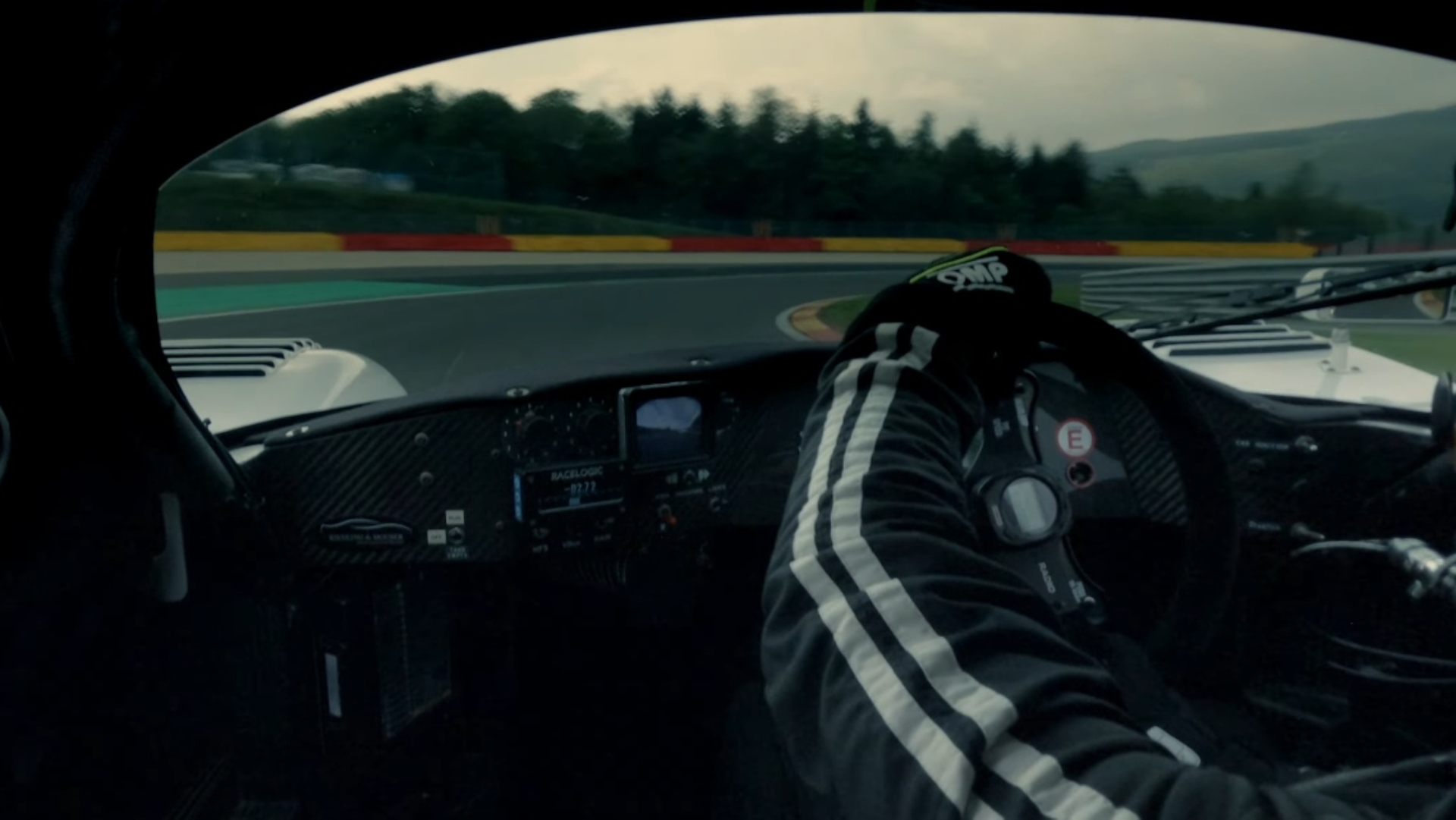 Jaguar XJR-11: il giro a Spa è da brividi! Jaguar XJR-11: il giro a Spa è da brividi!