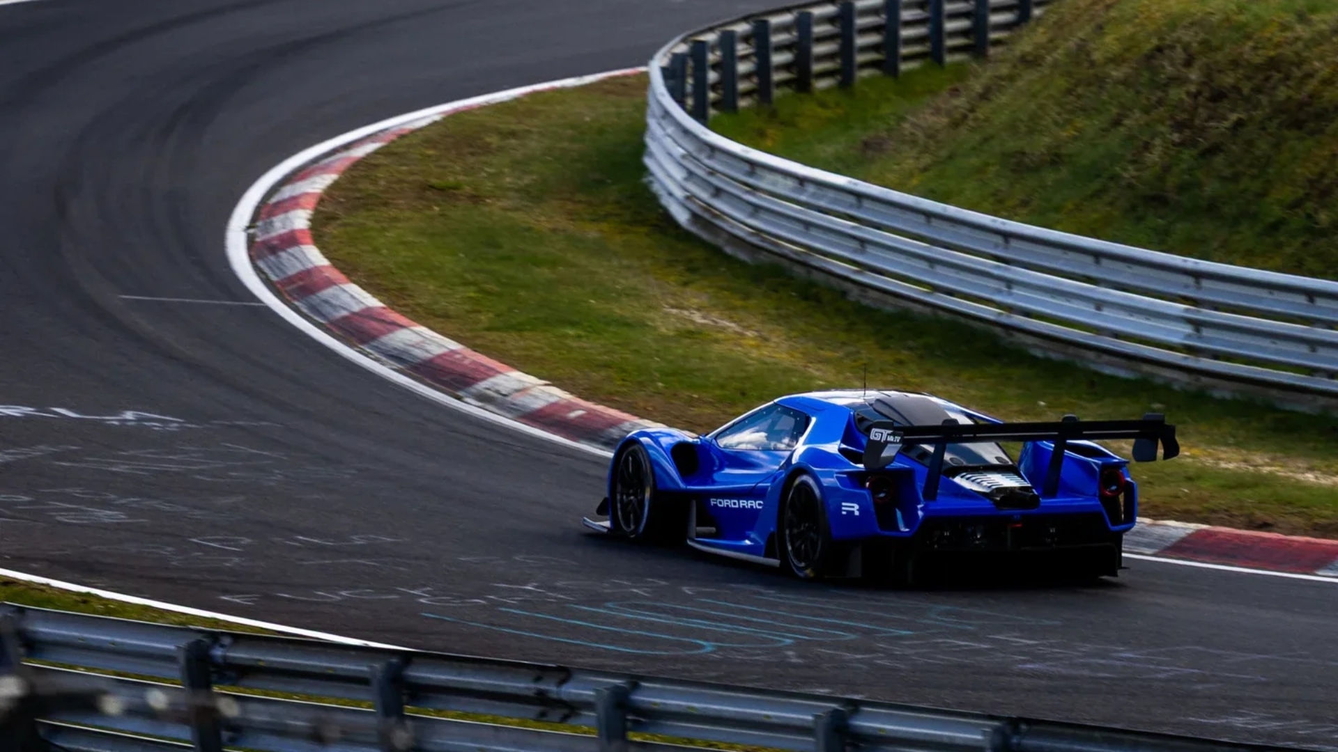 ford-gt-mkiv-nurburgring-2026-record-13