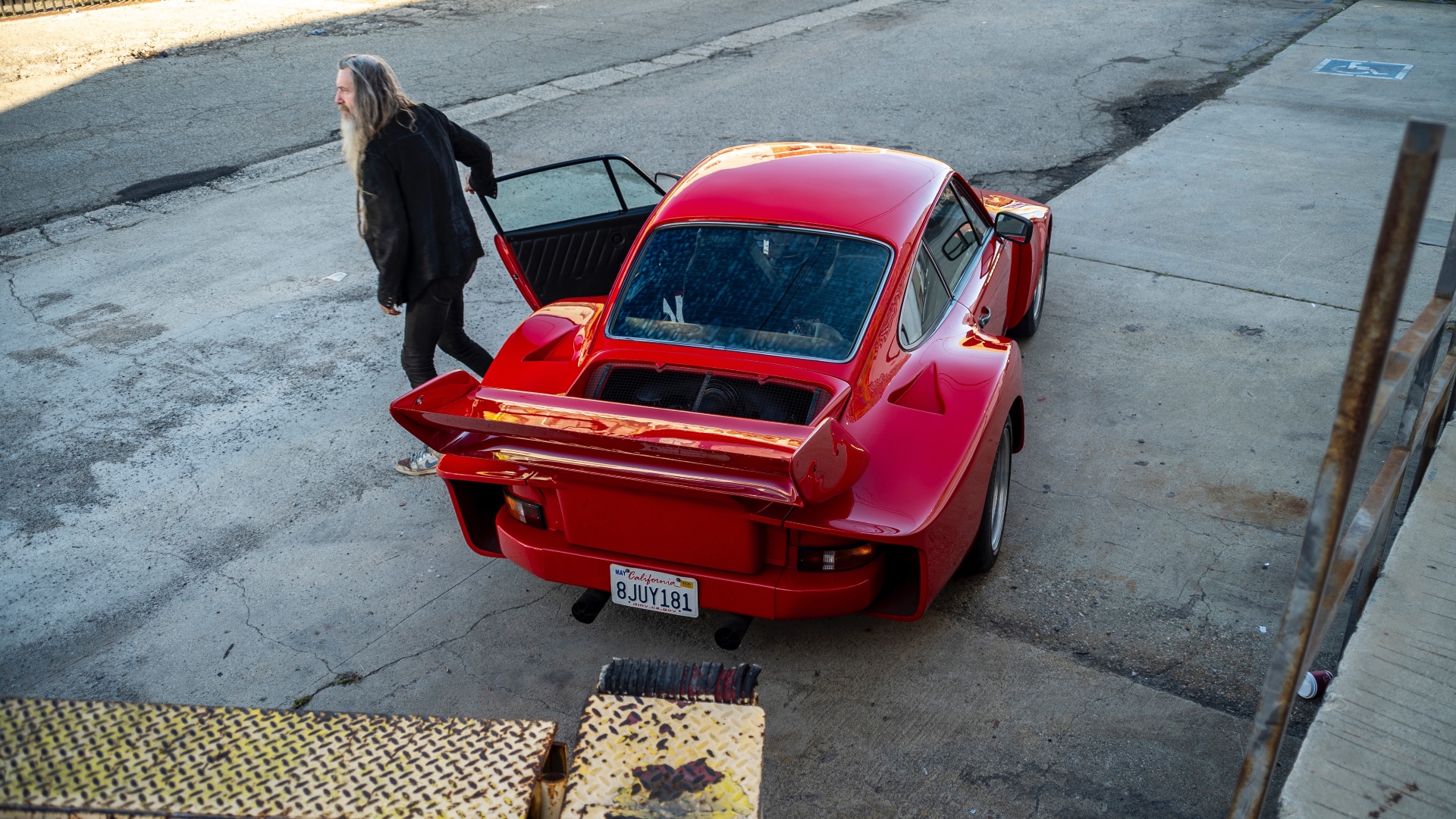 Due milioni di dollari per le Porsche Outlaw di Magnus Walker