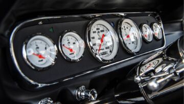 Ford-Mustang-restomod-GT350TR-Trick-Rides-2026-9