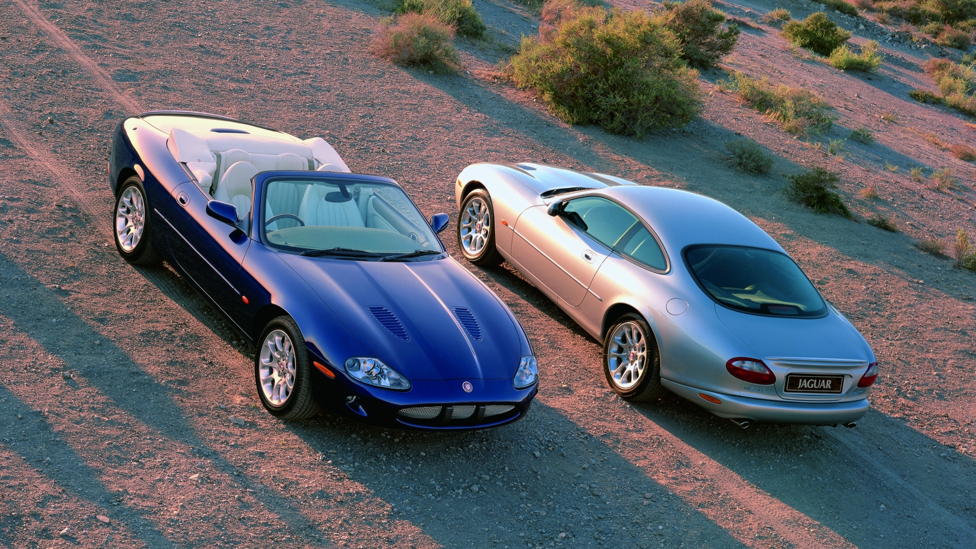 Jaguar-XK8-XKR-X100-1996-1