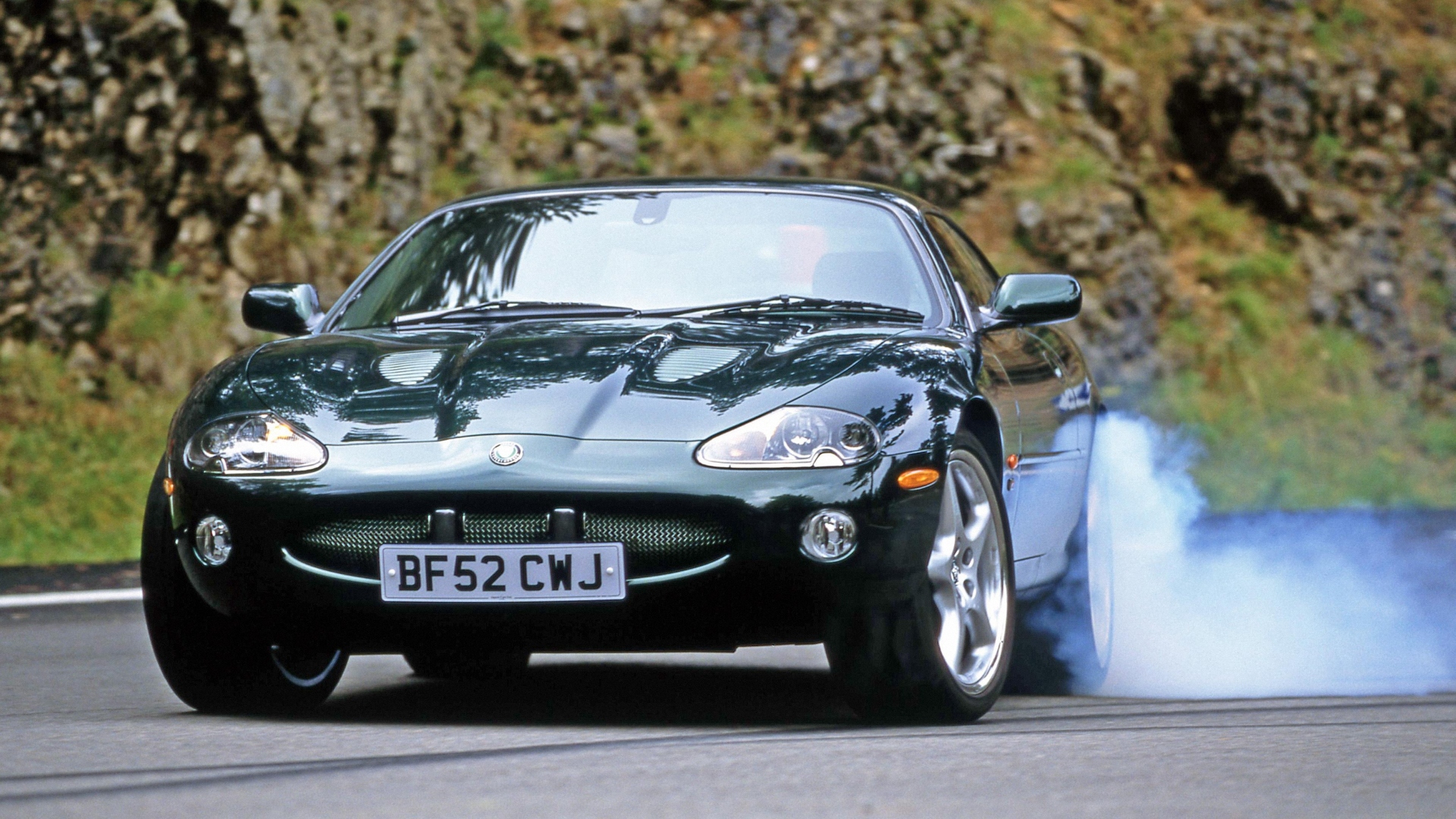 Jaguar-XK8-XKR-X100-1996-10