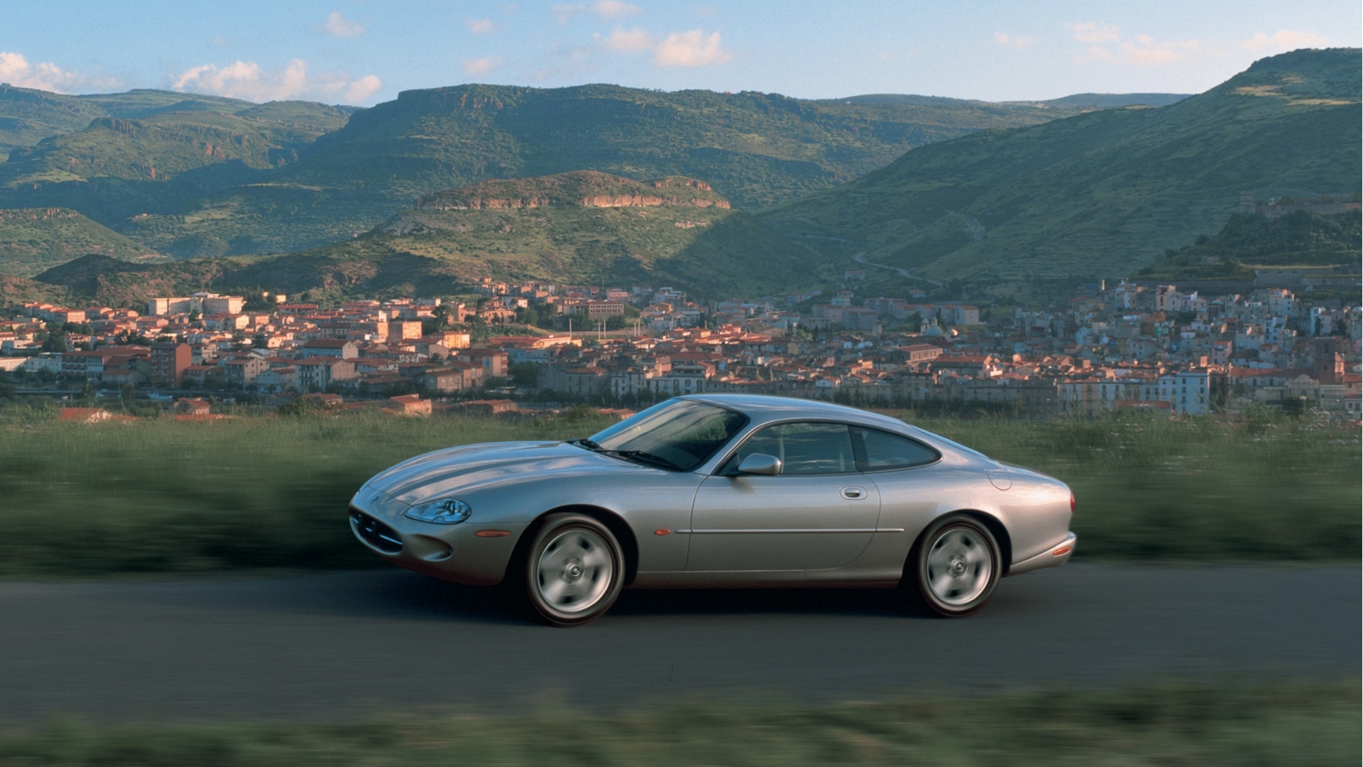 Jaguar-XK8-XKR-X100-1996-6