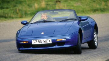 Lotus Elan (M100)