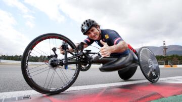 Fuji International Speedway (JPN), 20th to 21st November 2019. BMW M Motorsport. „SUPER GT x DTM Dream Race“. BMW works driver, BMW brand ambassador Alessandro Zanardi (ITA), practicing with his hand cycle.