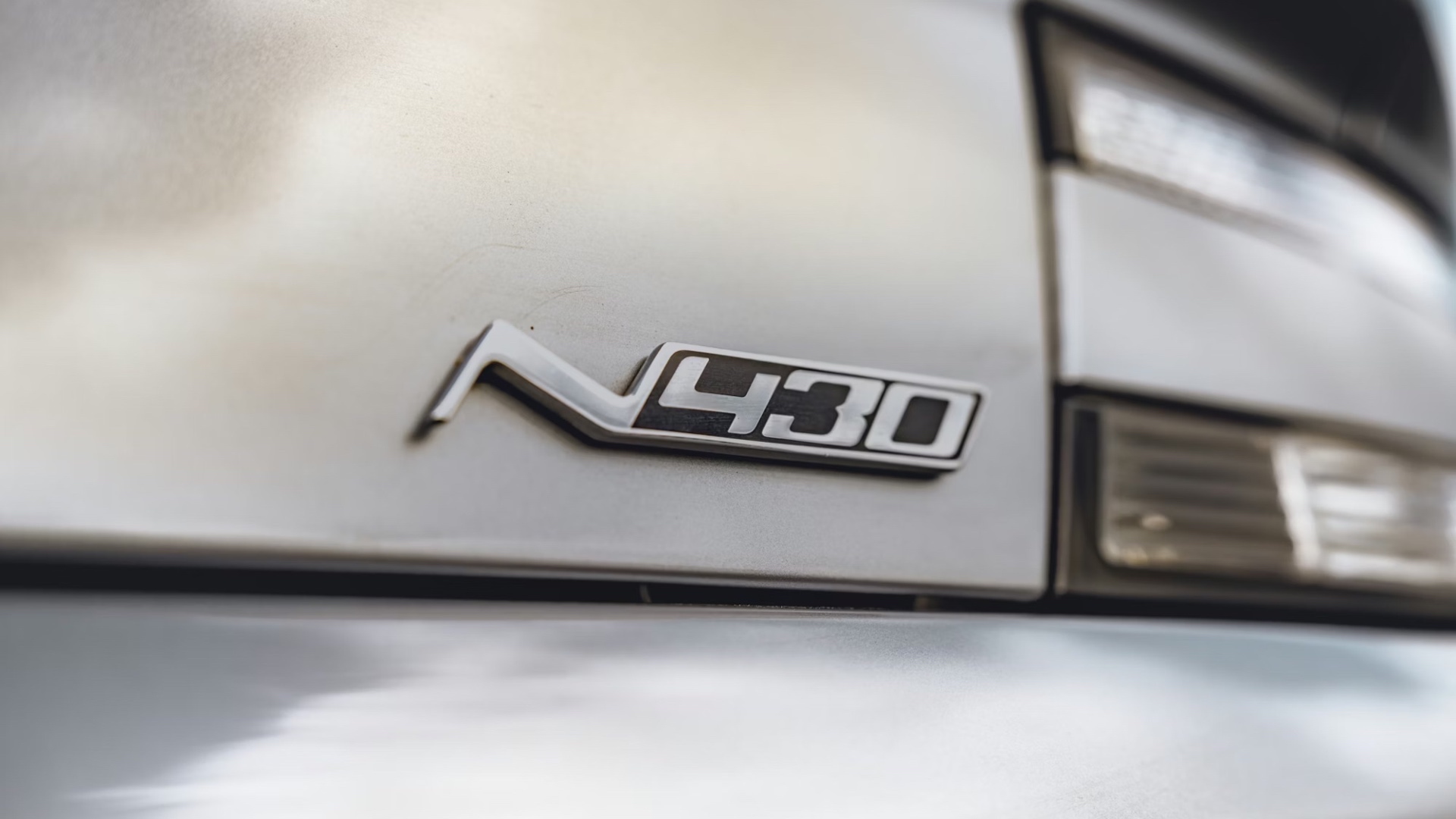 aston-martin-vantage-n430-collecting-cars-2 aston-martin-vantage-n430-collecting-cars-2