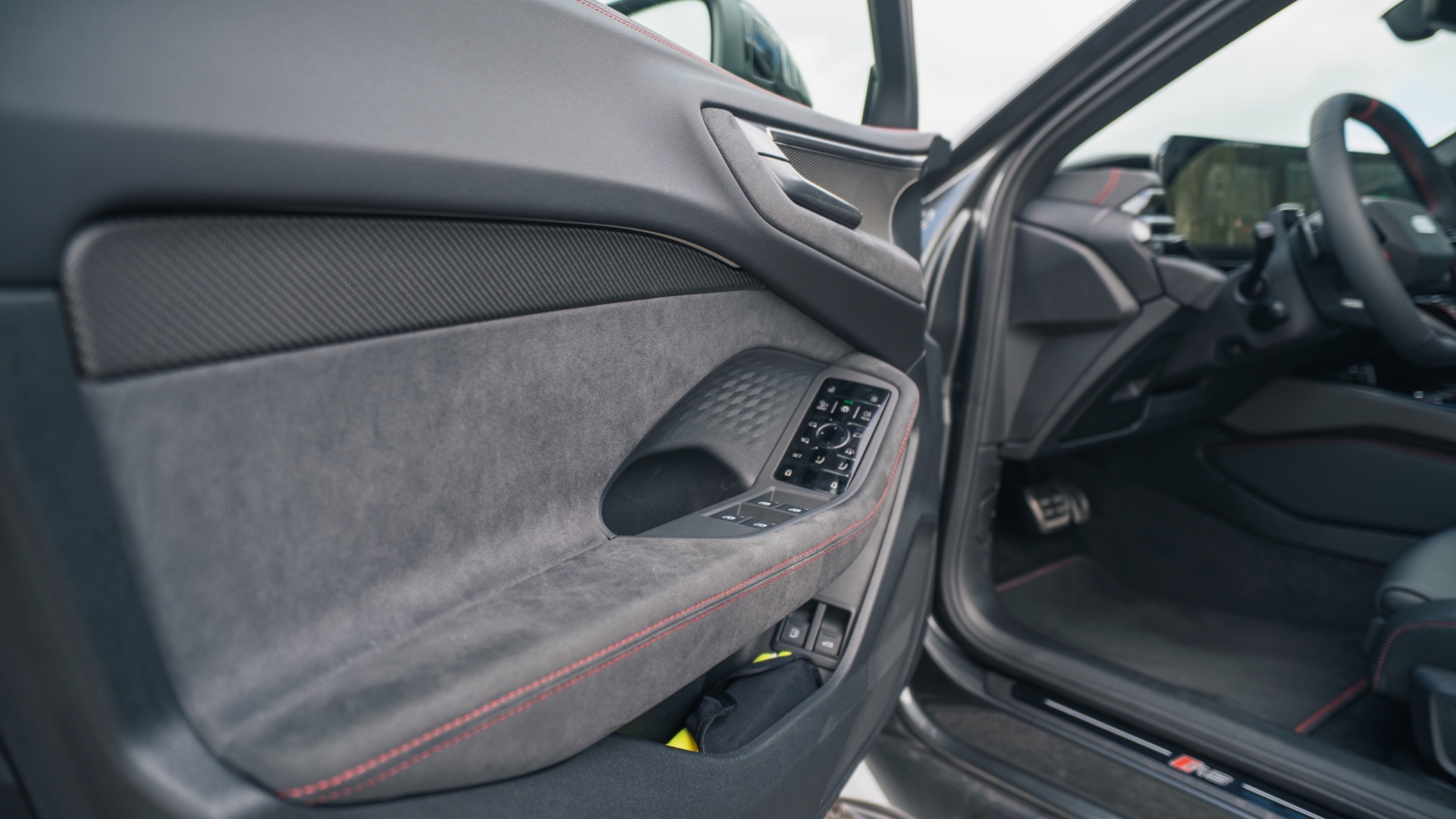 audi-rs-5-avant-performance-2026-prova-test-drive-17