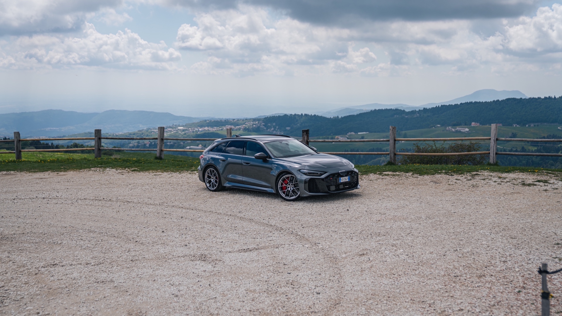 audi-rs-5-avant-performance-2026-prova-test-drive-25