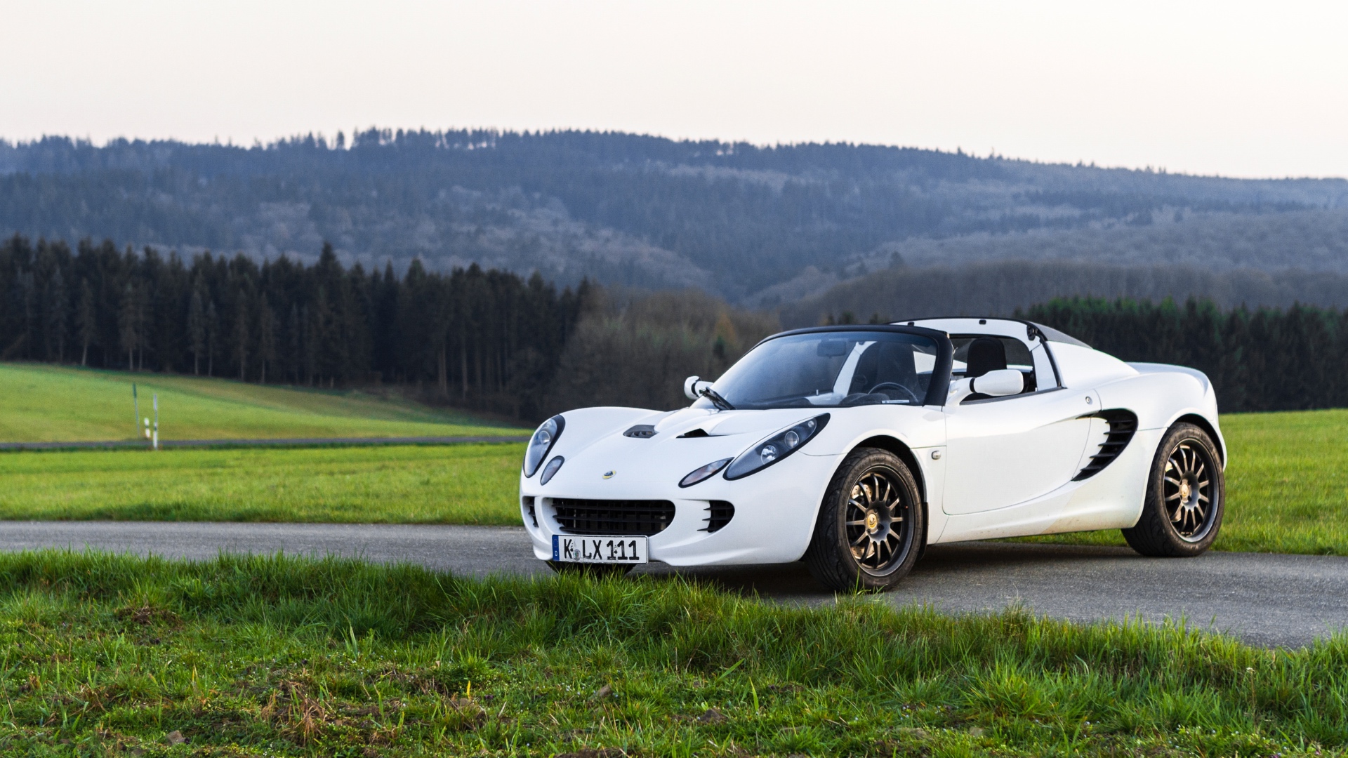 Lotus Elise S2: emozioni volumetriche