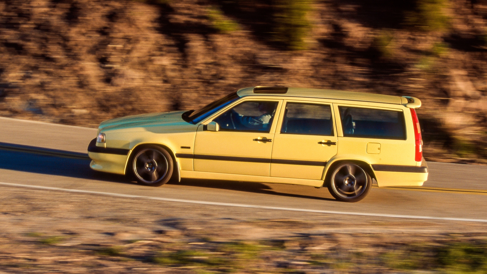 monovolume-station-wagon-auto-famiglia-sportive-17