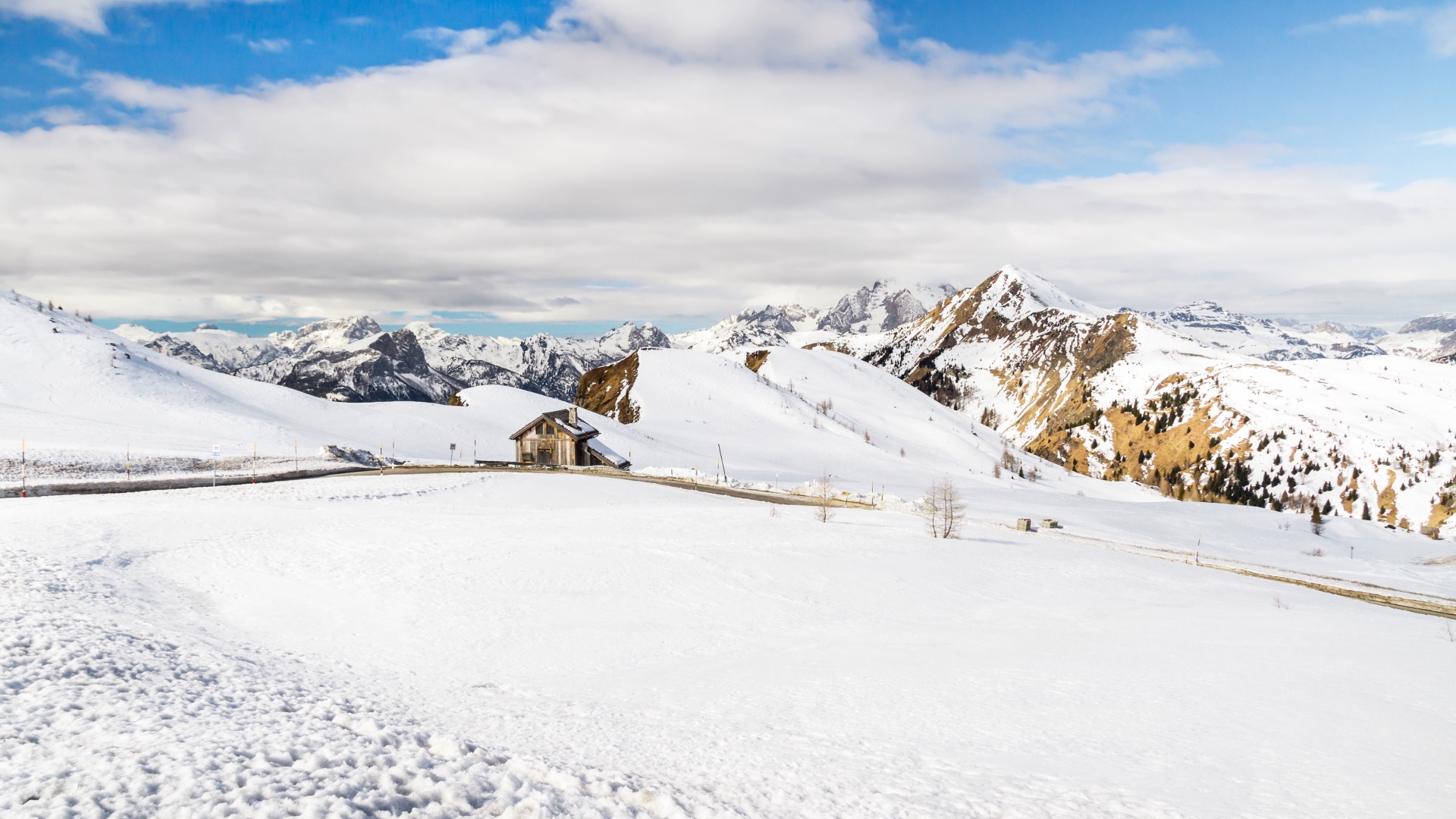 passi-dolomiti-alfa-romeo-gtv-strade-leggendarie-2