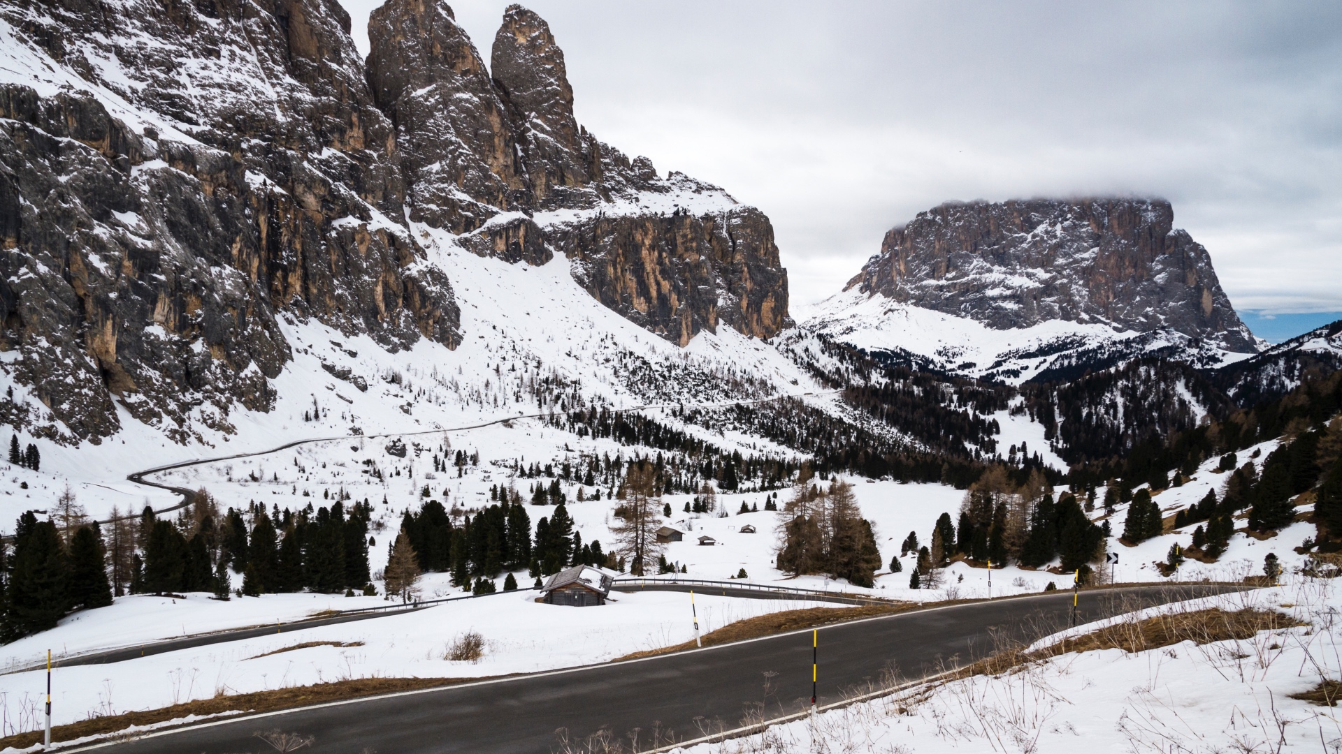 passi-dolomiti-alfa-romeo-gtv-strade-leggendarie-7