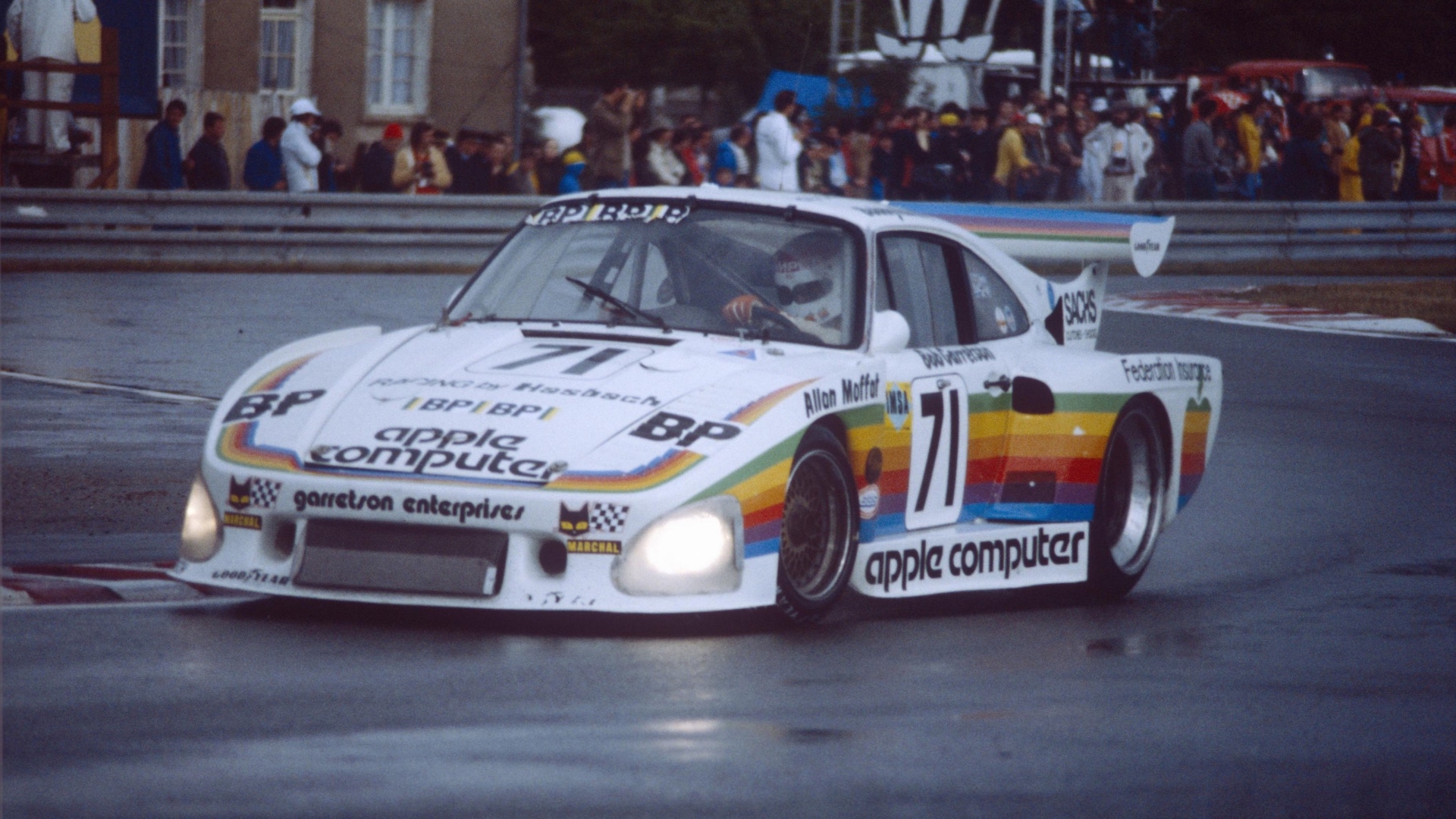porsche-apple-livrea-motorsport-1 porsche-apple-livrea-motorsport-1