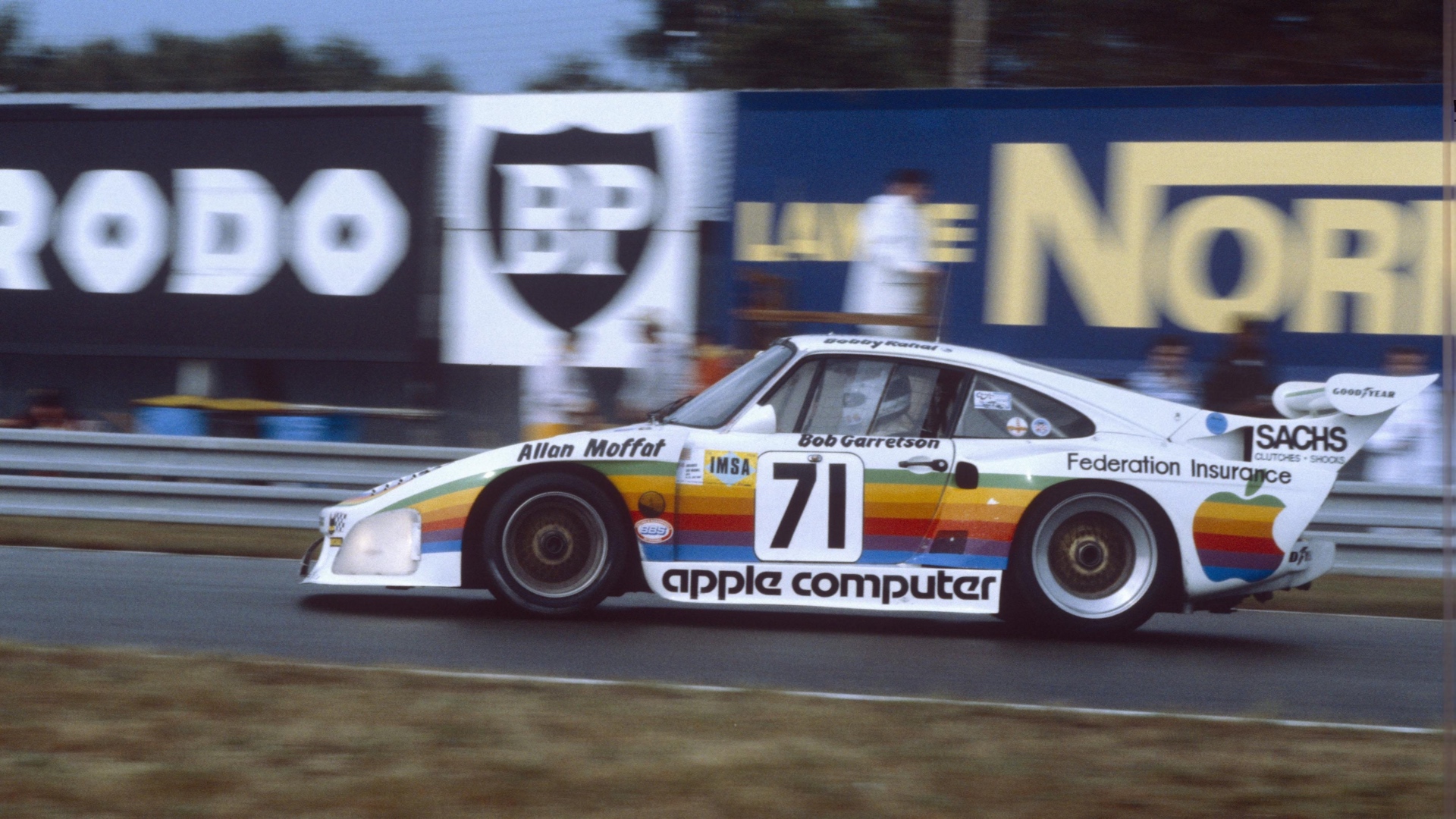 porsche-apple-livrea-motorsport-2 porsche-apple-livrea-motorsport-2