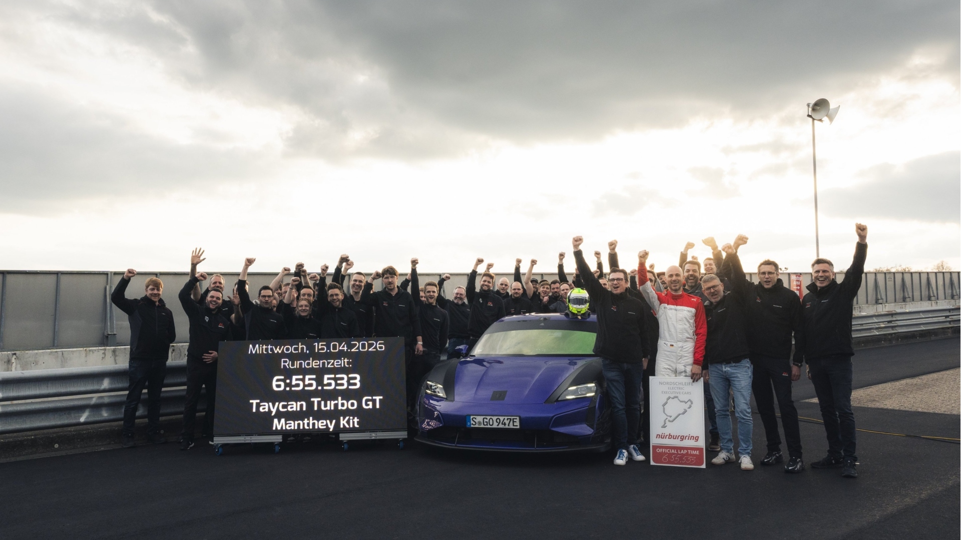 porsche-taycan-turbo-gt-record-nurburgring-2026-4