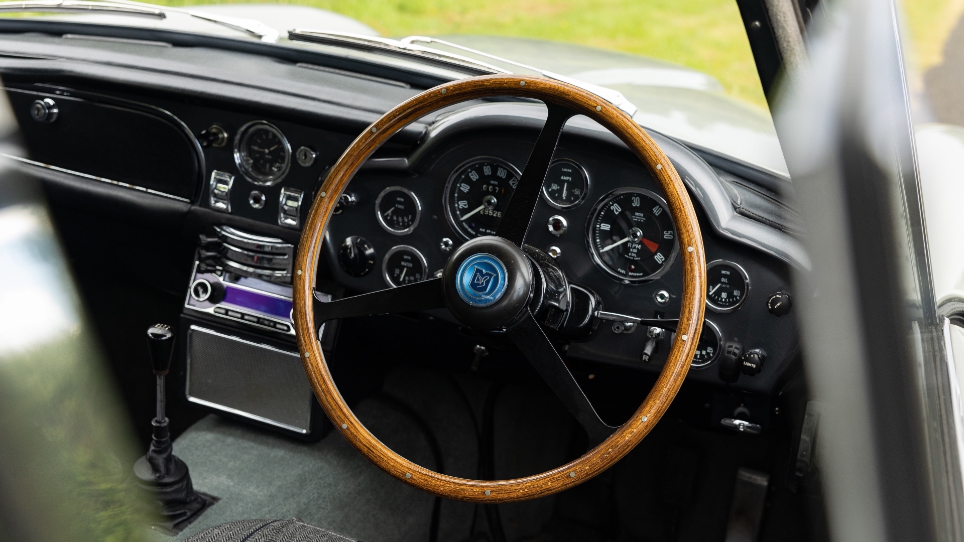 1966-Aston-Martin-DB5-Shooting-Brake-by-Radford_1455586