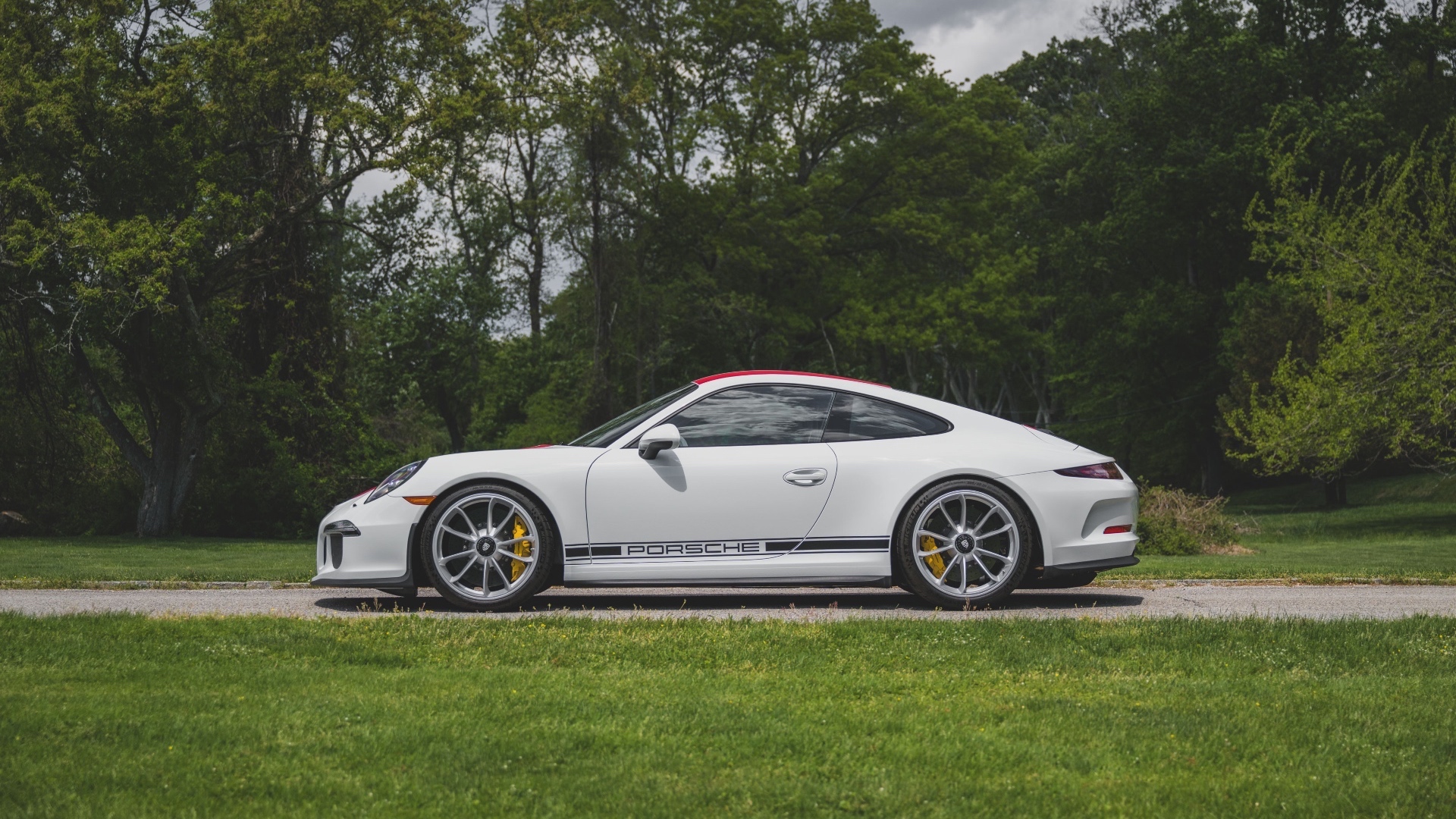 2016-Porsche-911-R_1448542 2016-Porsche-911-R_1448542