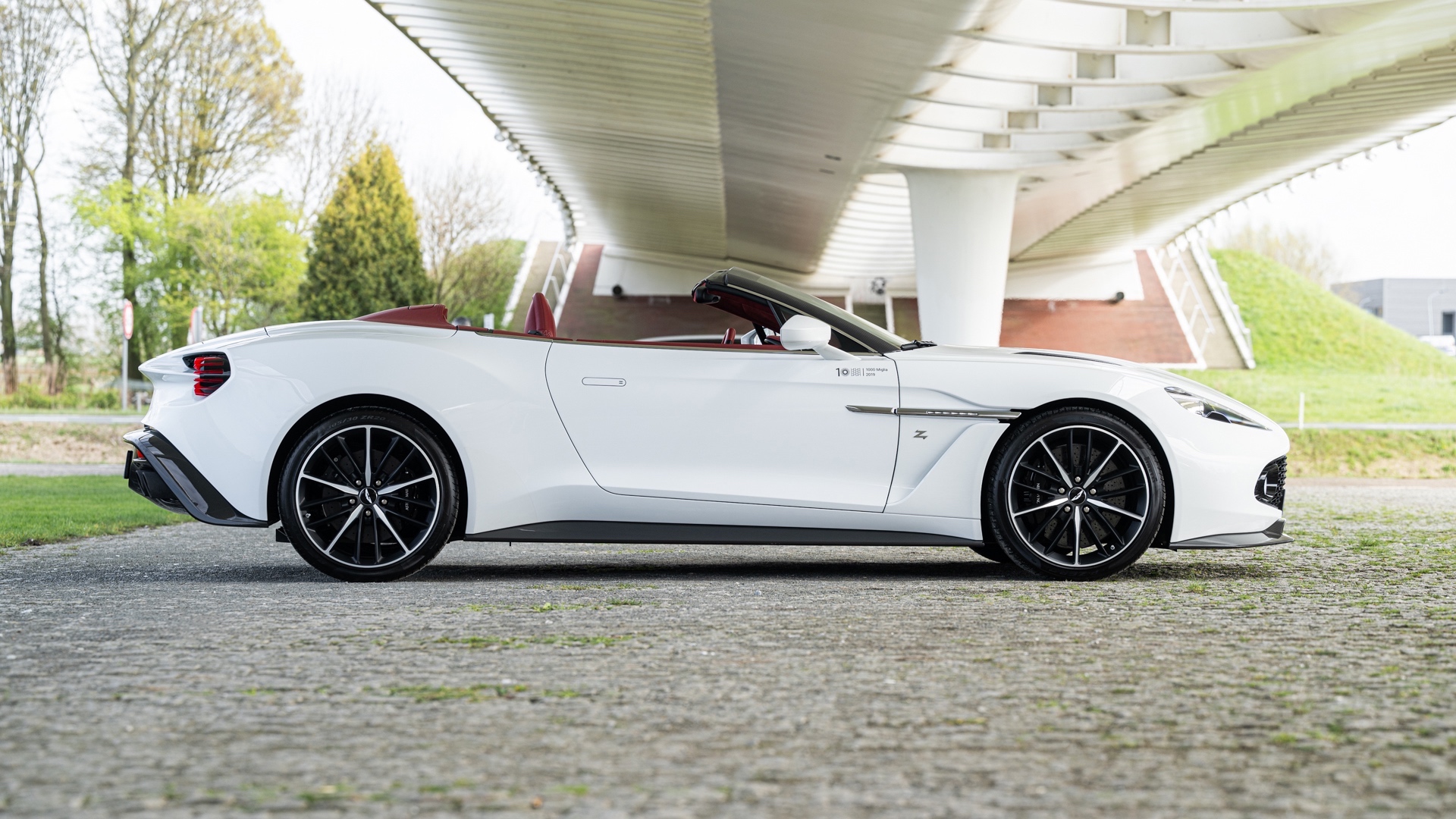 2017-Aston-Martin-Vanquish-Zagato-Volante_1448492 2017-Aston-Martin-Vanquish-Zagato-Volante_1448492