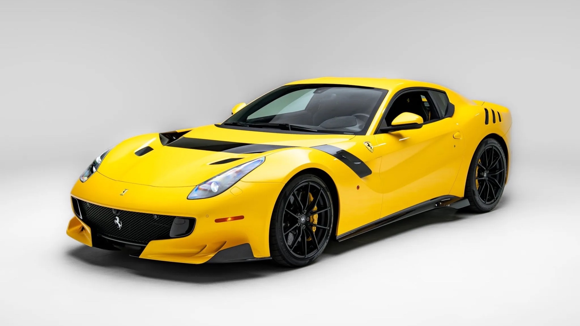 2017_ferrari_f12tdf_DSC07303-83590-scaled 2017_ferrari_f12tdf_DSC07303-83590-scaled