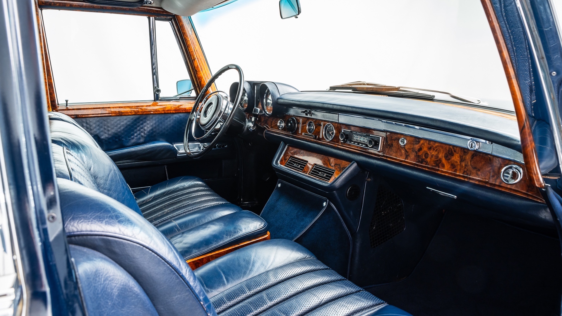 MB_W100_Pullman_Blau_1260-24 MB_W100_Pullman_Blau_1260-24