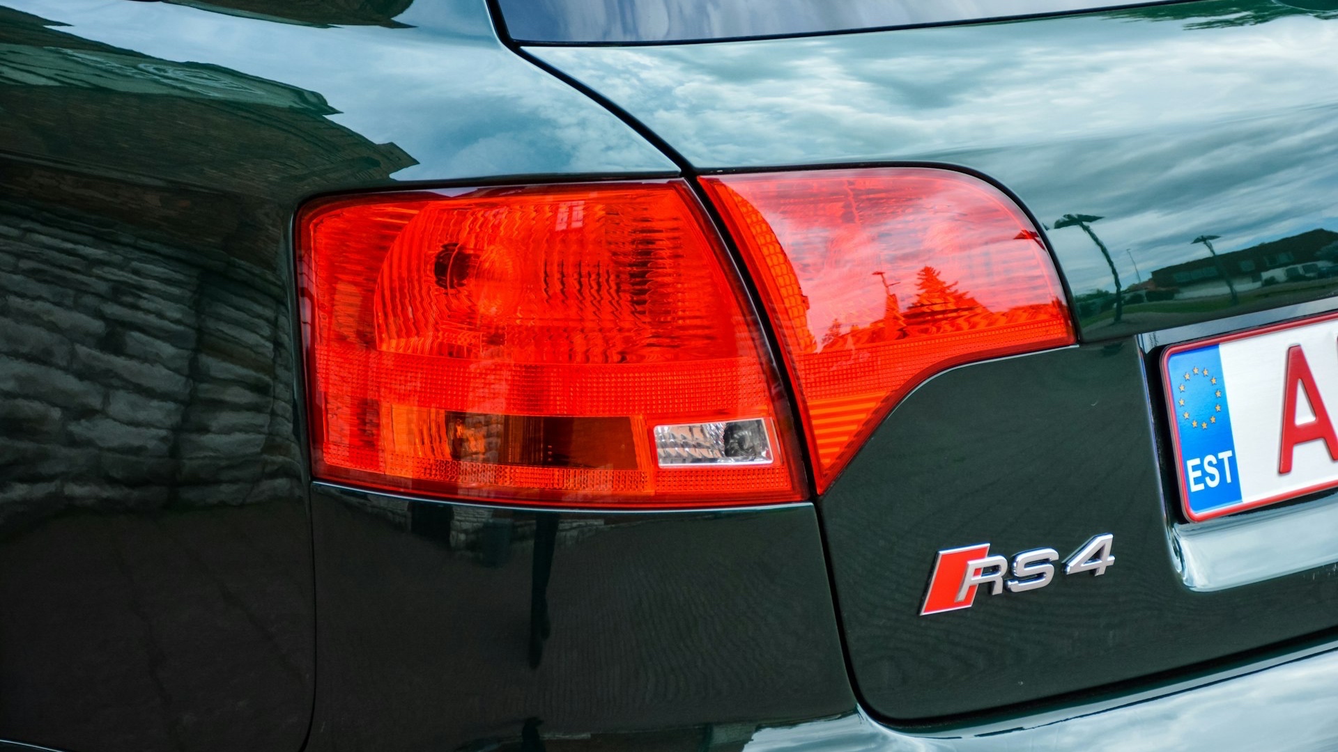 audi-rs-4-avant-b7-collecting-cars-10