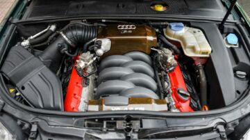 audi-rs-4-avant-b7-collecting-cars-5