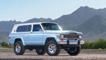 jeep-cherokee-v10-restomod-bring-a-trailer-vigilante-4x4-5 jeep-cherokee-v10-restomod-bring-a-trailer-vigilante-4x4-5