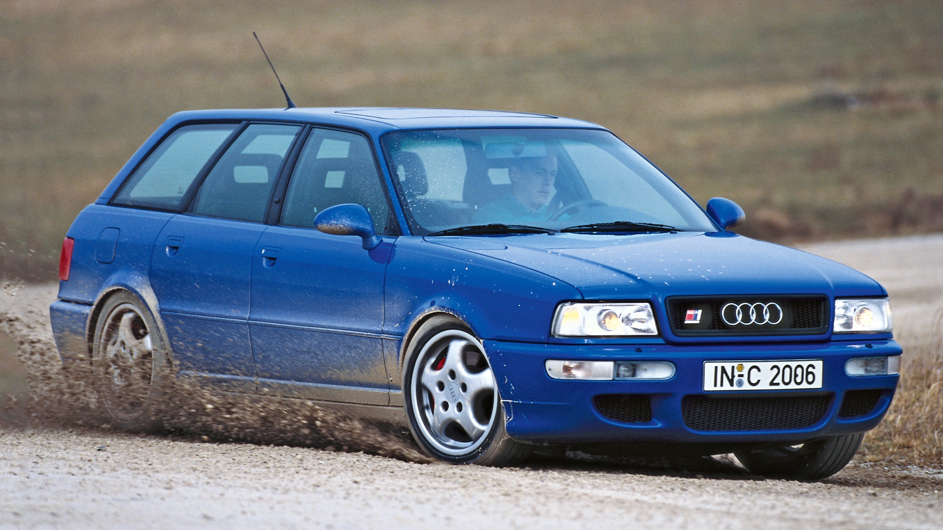 AUdi-RS2-Avant-1994-5