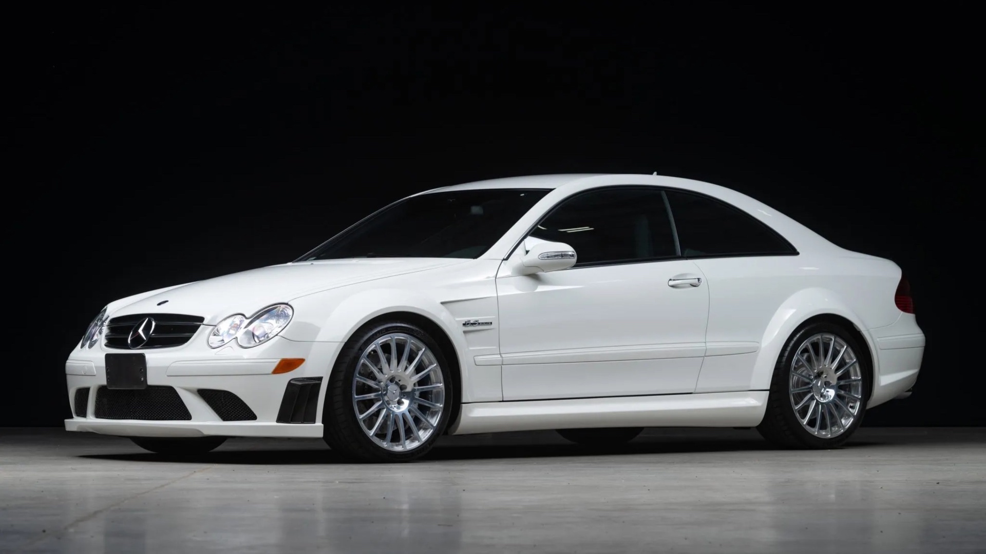 Questa rarissima CLK Black Series ha un segreto sotto il cofano