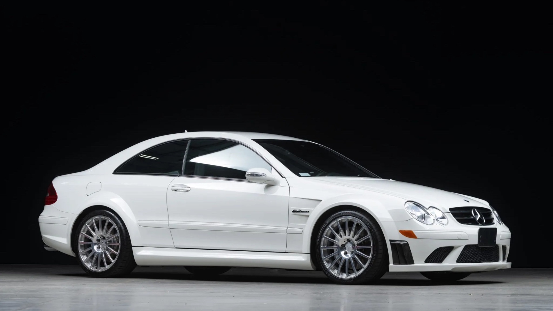 Brooklyn_Auto_Sales_-_2008_Mercedes-Benz_CLK_63_AMG_Black_Series-97-16695-scaled Brooklyn_Auto_Sales_-_2008_Mercedes-Benz_CLK_63_AMG_Black_Series-97-16695-scaled