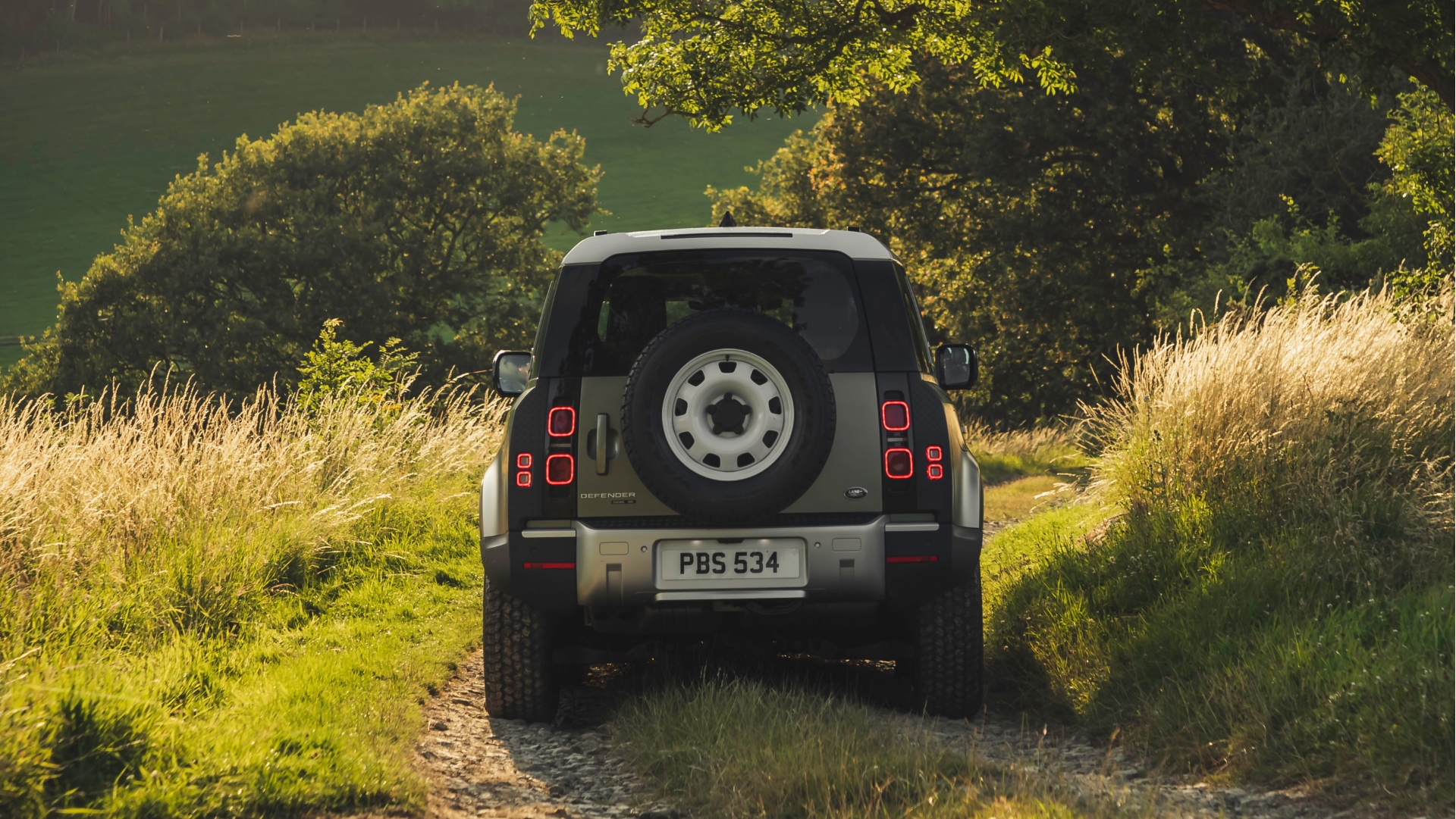 Land-Rover-Defender-2019-4