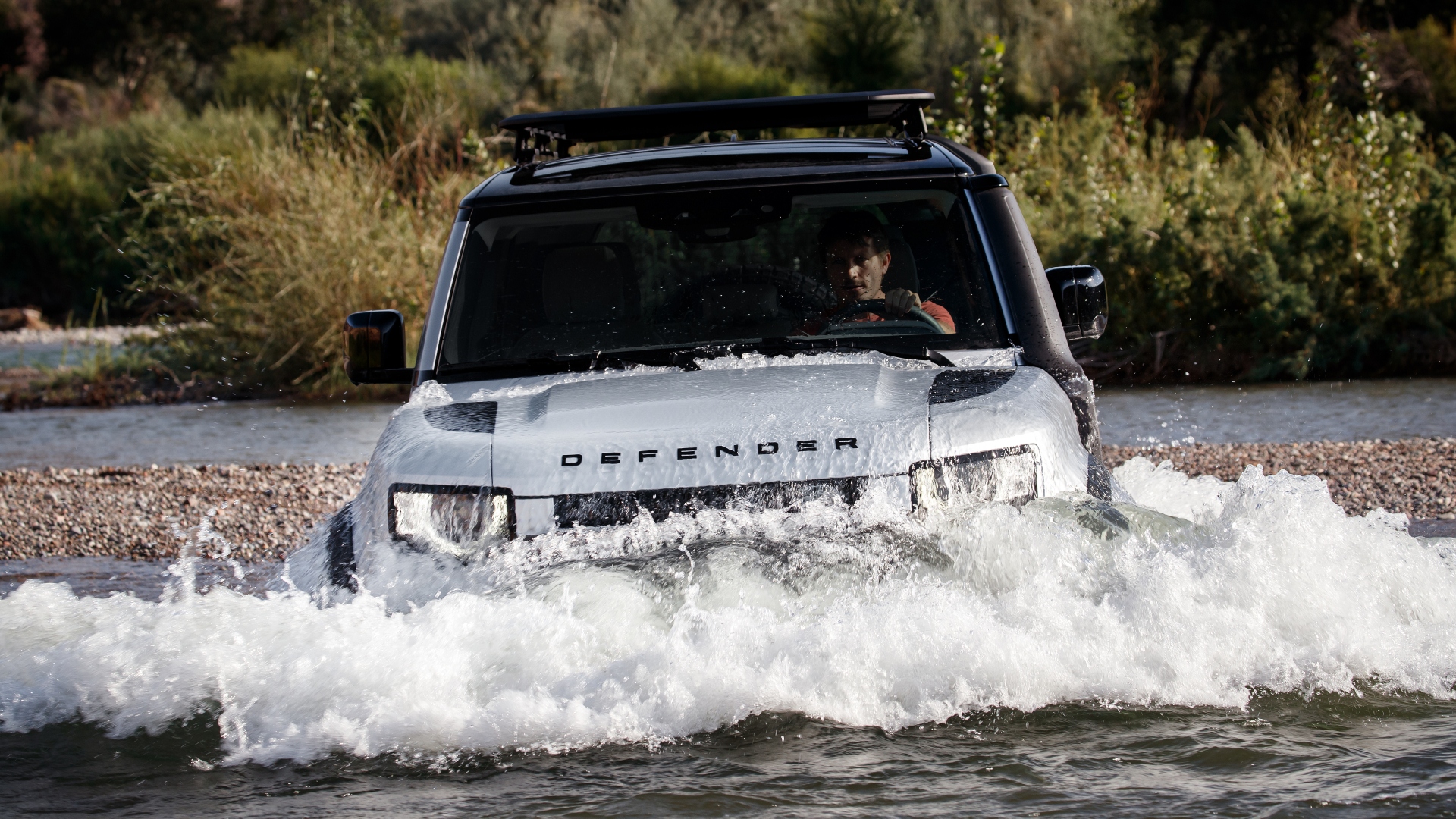 Land-Rover-Defender-2019-9