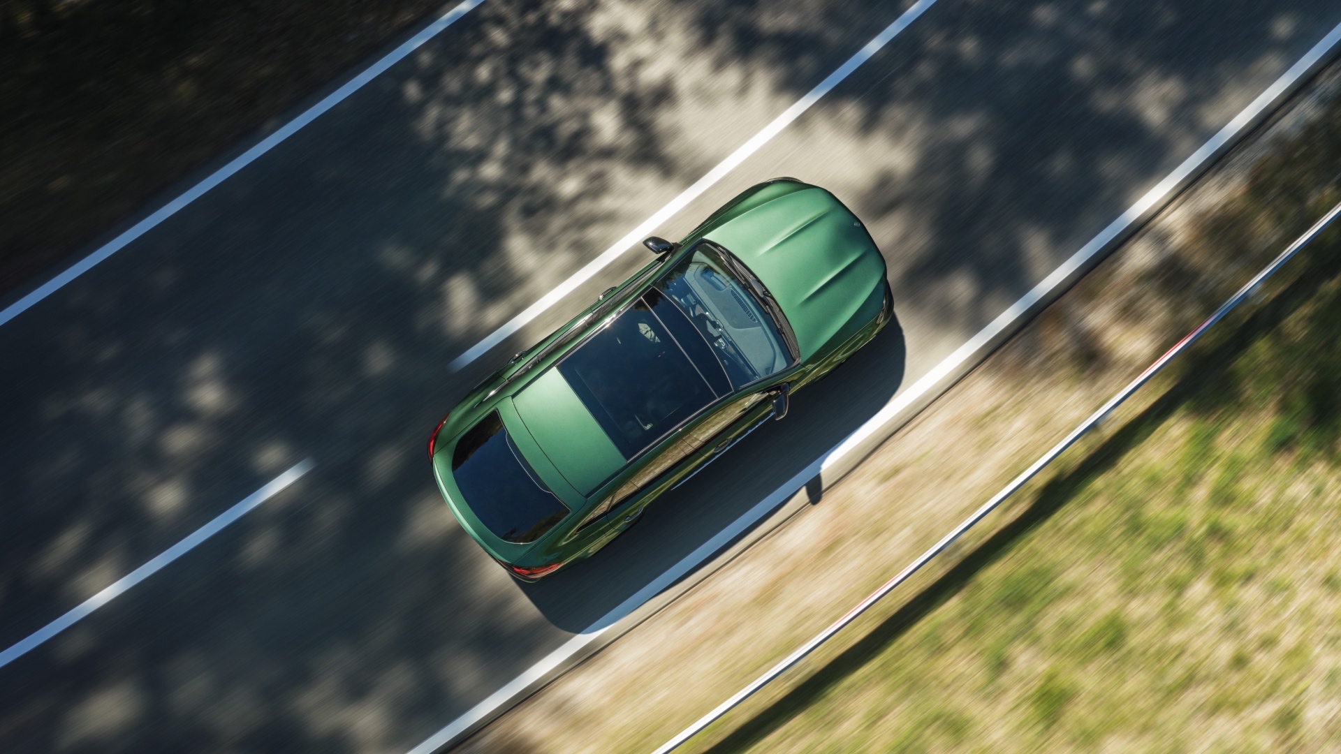 MERCEDES-AMG-NUOVO-V8-3