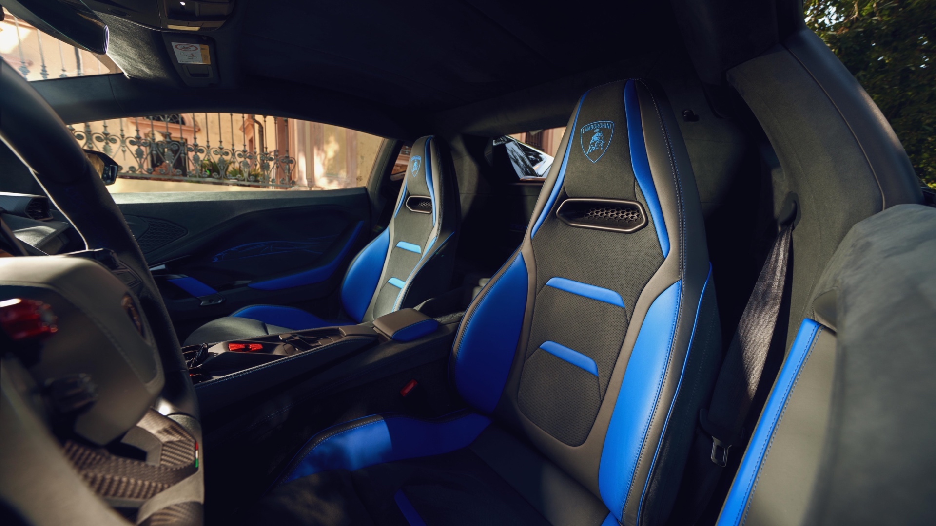 lamborghini-temerario-vs-huracan-tecnica-test-drive-2 lamborghini-temerario-vs-huracan-tecnica-test-drive-2