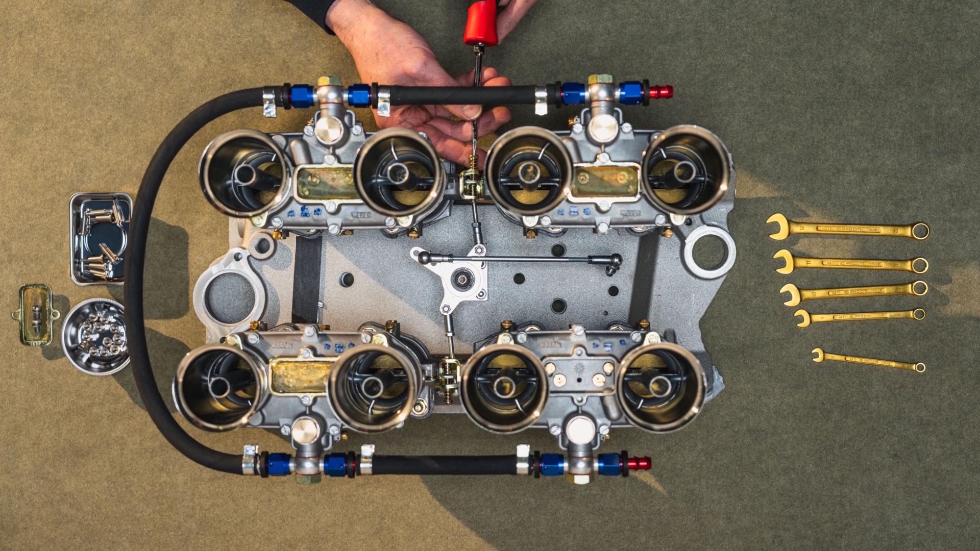 mclaren-m6gt-1 mclaren-m6gt-1