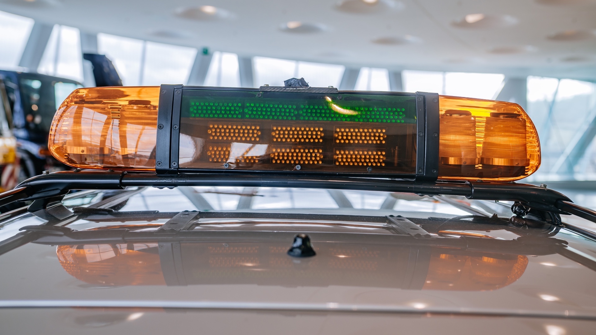 mercedes-amg-c-32-f1-medical-car-5