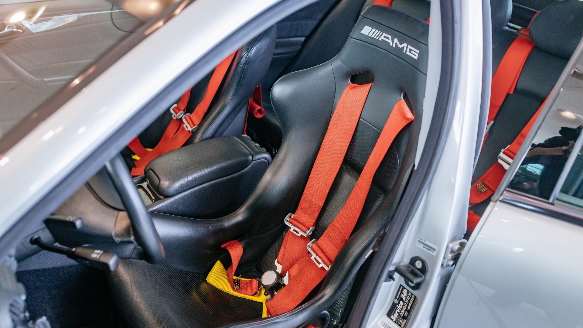 mercedes-amg-c-32-f1-medical-car-6