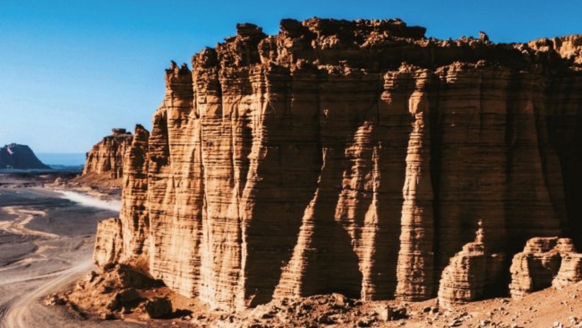 porsche-experience-deserto-del-gobi-1 porsche-experience-deserto-del-gobi-1